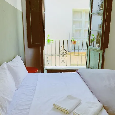 Maria Magdalena - 5 * Málaga